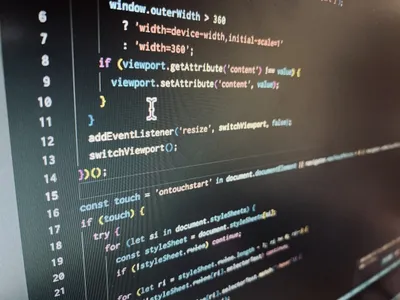 Web制作とWeb開発の違いとは？それぞれの役割や仕事内容を解説