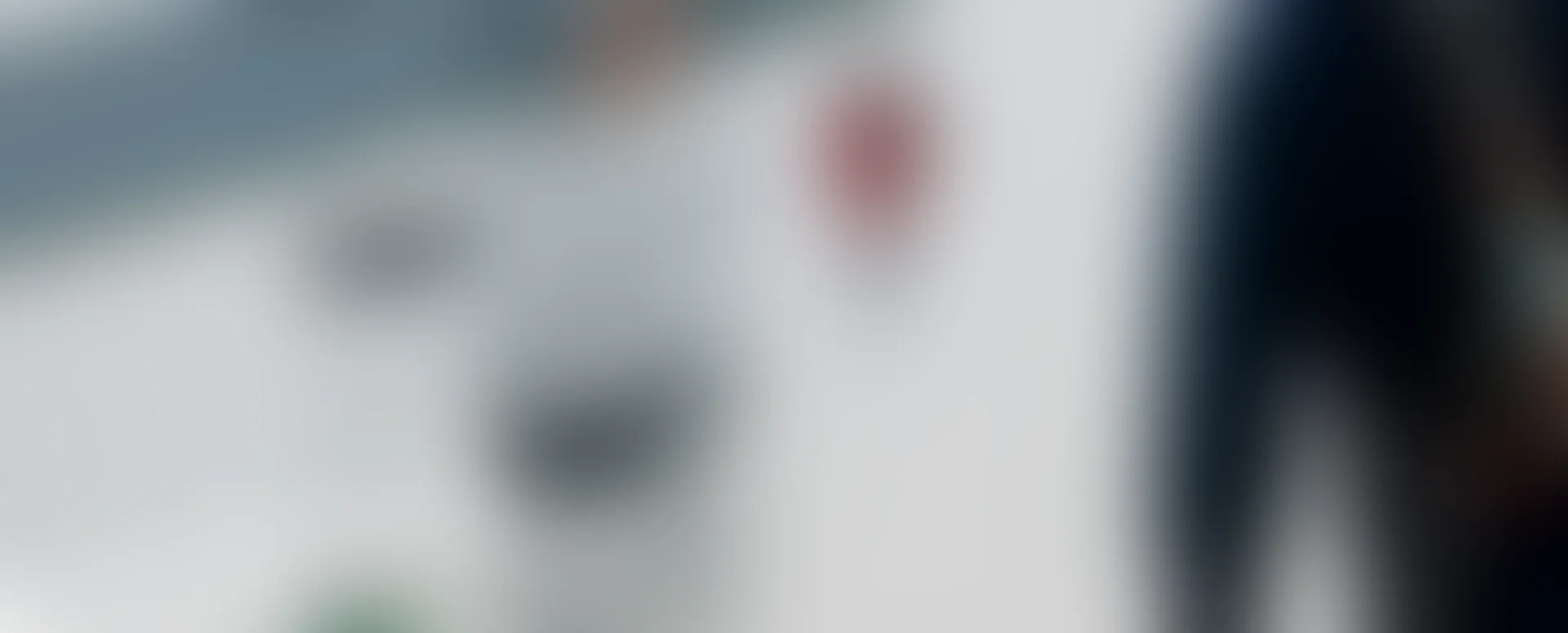 コーポレートサイト