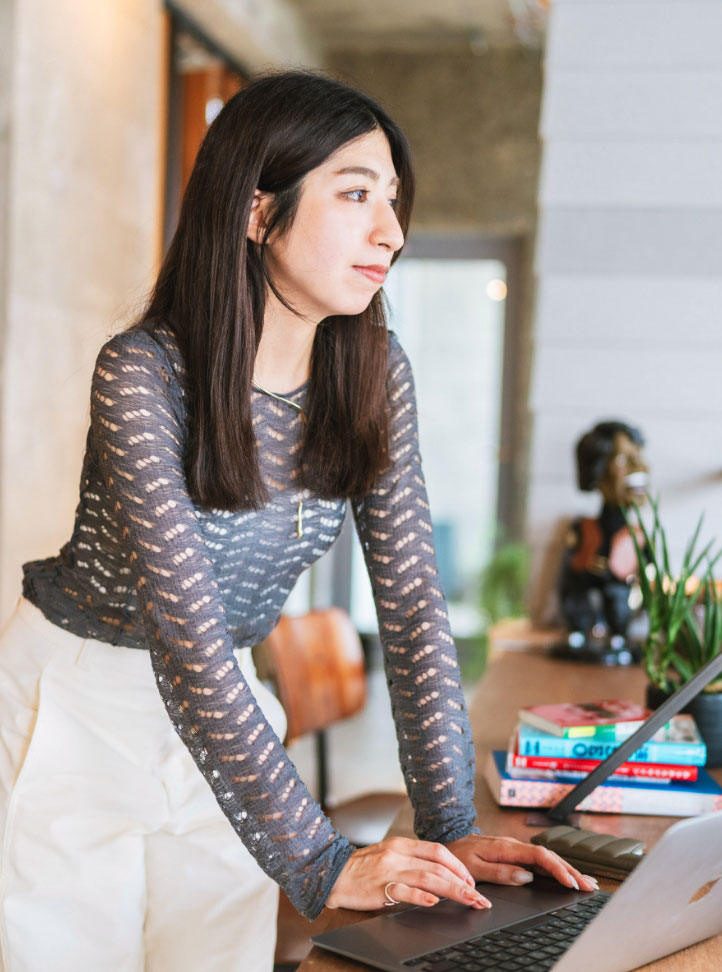 Mina Imai、 WEBディレクター_デザイナー